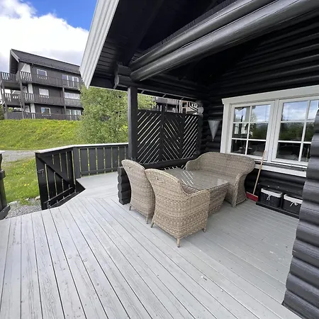 Apartment Charming Timber In Center Beitostolen